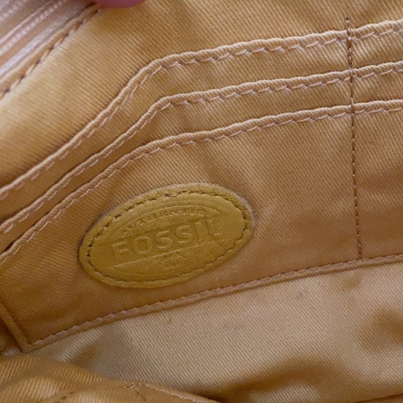 Yellow Fossil Purse - Picture 3 of 3